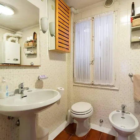Magic Central On Quiet Canal, Wifi, Ac Apartment *