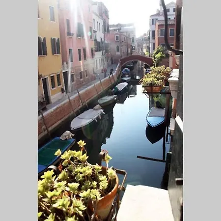 Magic Central On Quiet Canal, Wifi, Ac